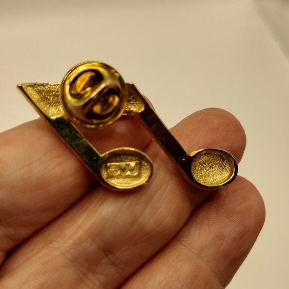 Vintage Gold Tone Jonette Jewelry JJ Music Note Tie Tack Pin Retro 80s 90s Lapel - Picture 2 of 2